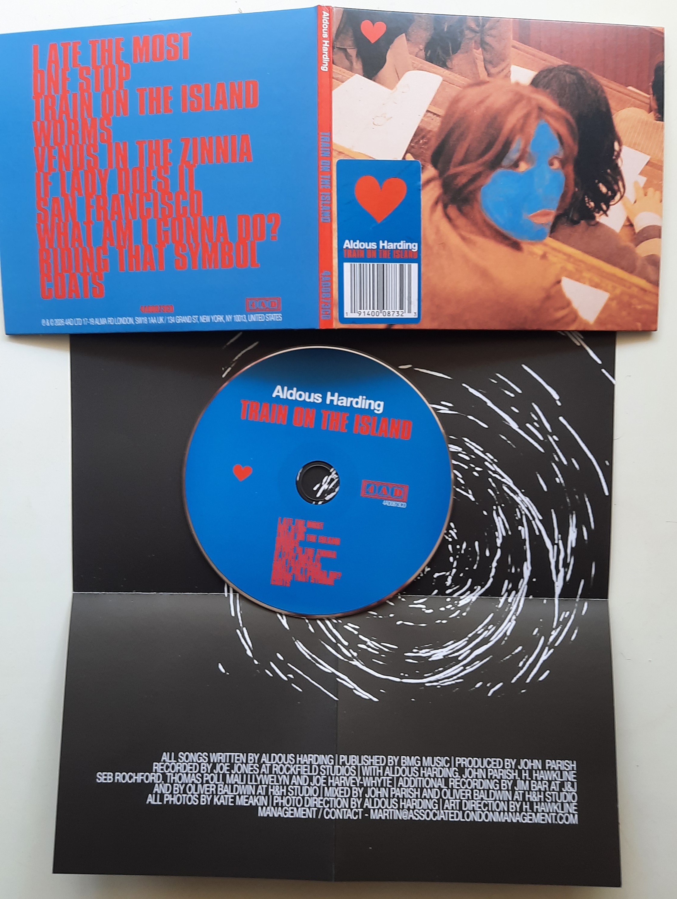 „Train On The Island” – Aldous Harding