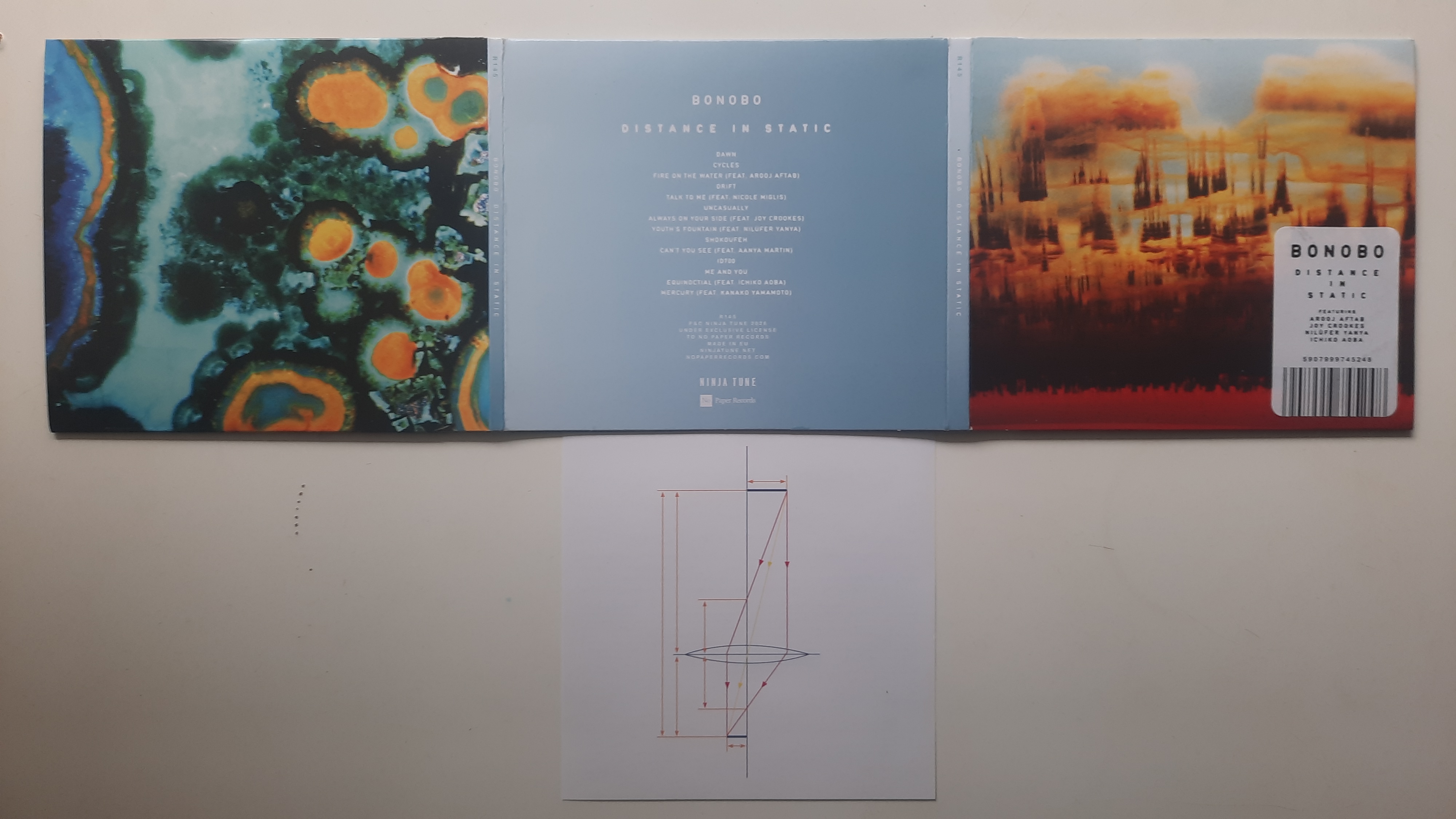„Distance In Static” – Bonobo