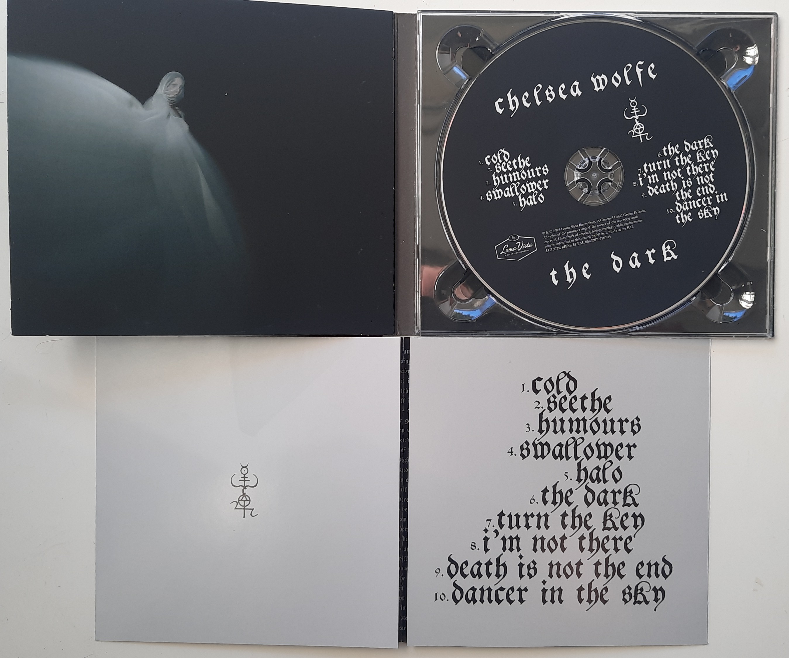 „The Dark” – Chelsea Wolfe