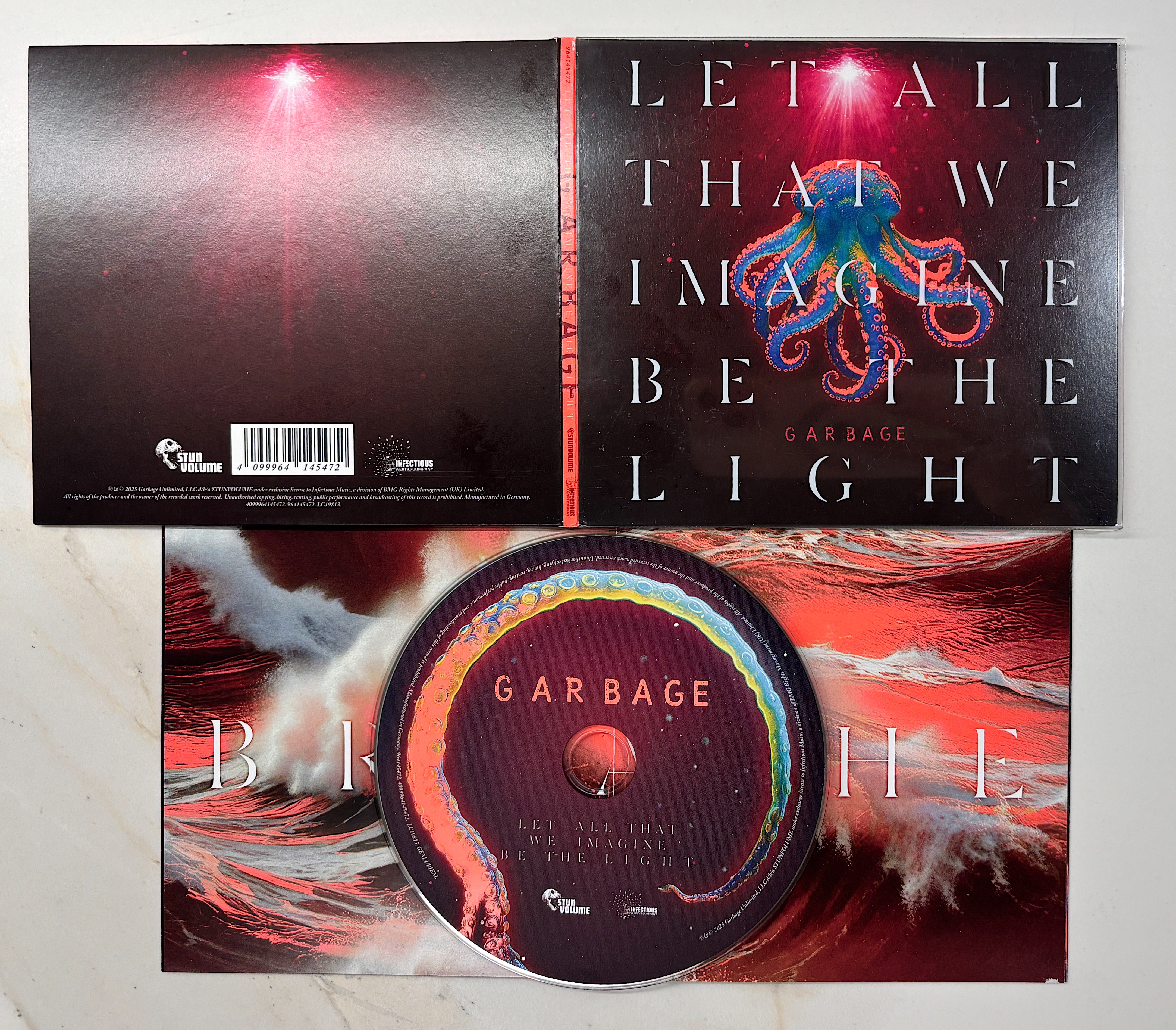 „Let All That We Imagine Be The Light” – Garbage