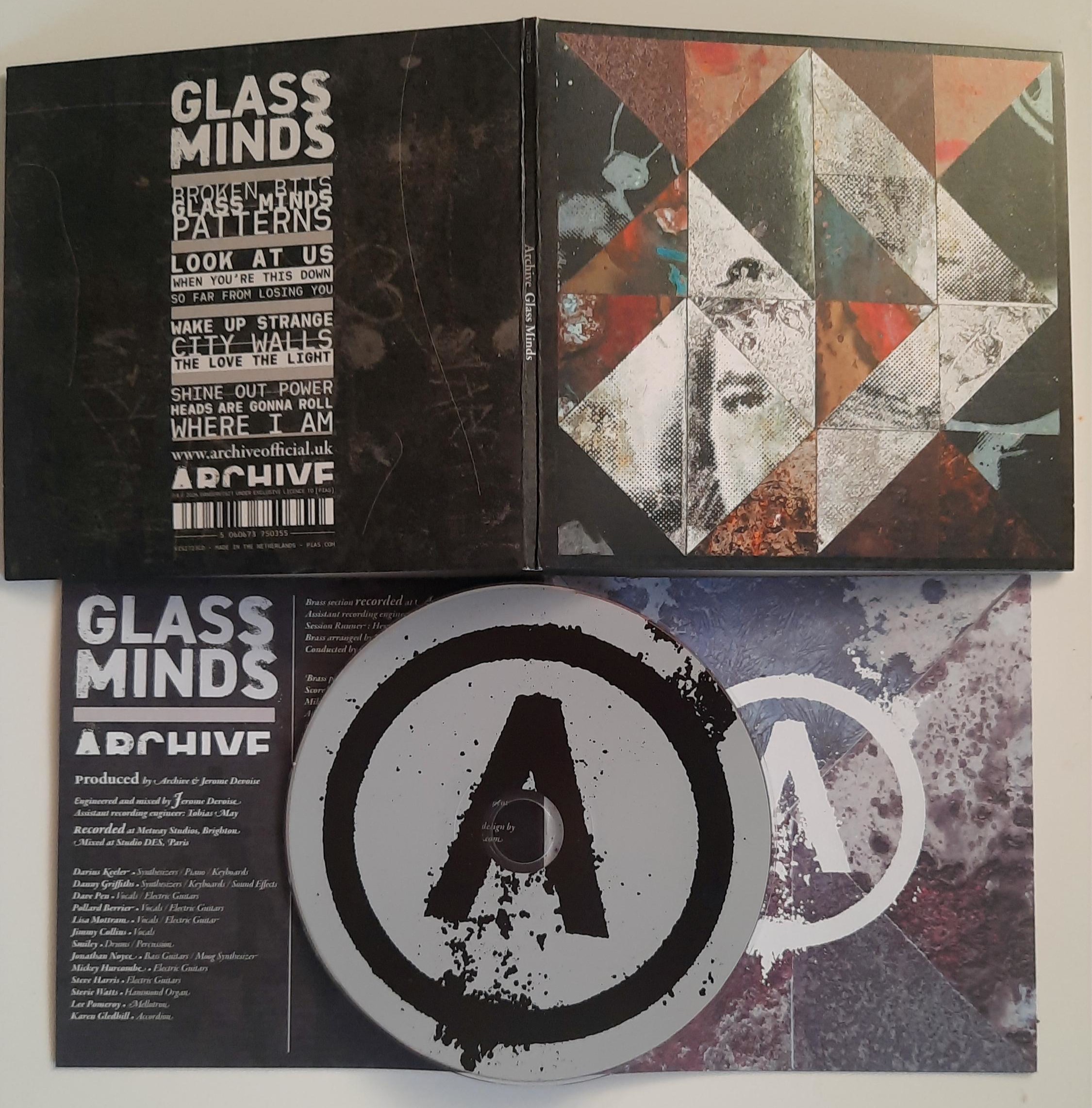 „Glass Minds” – Archive