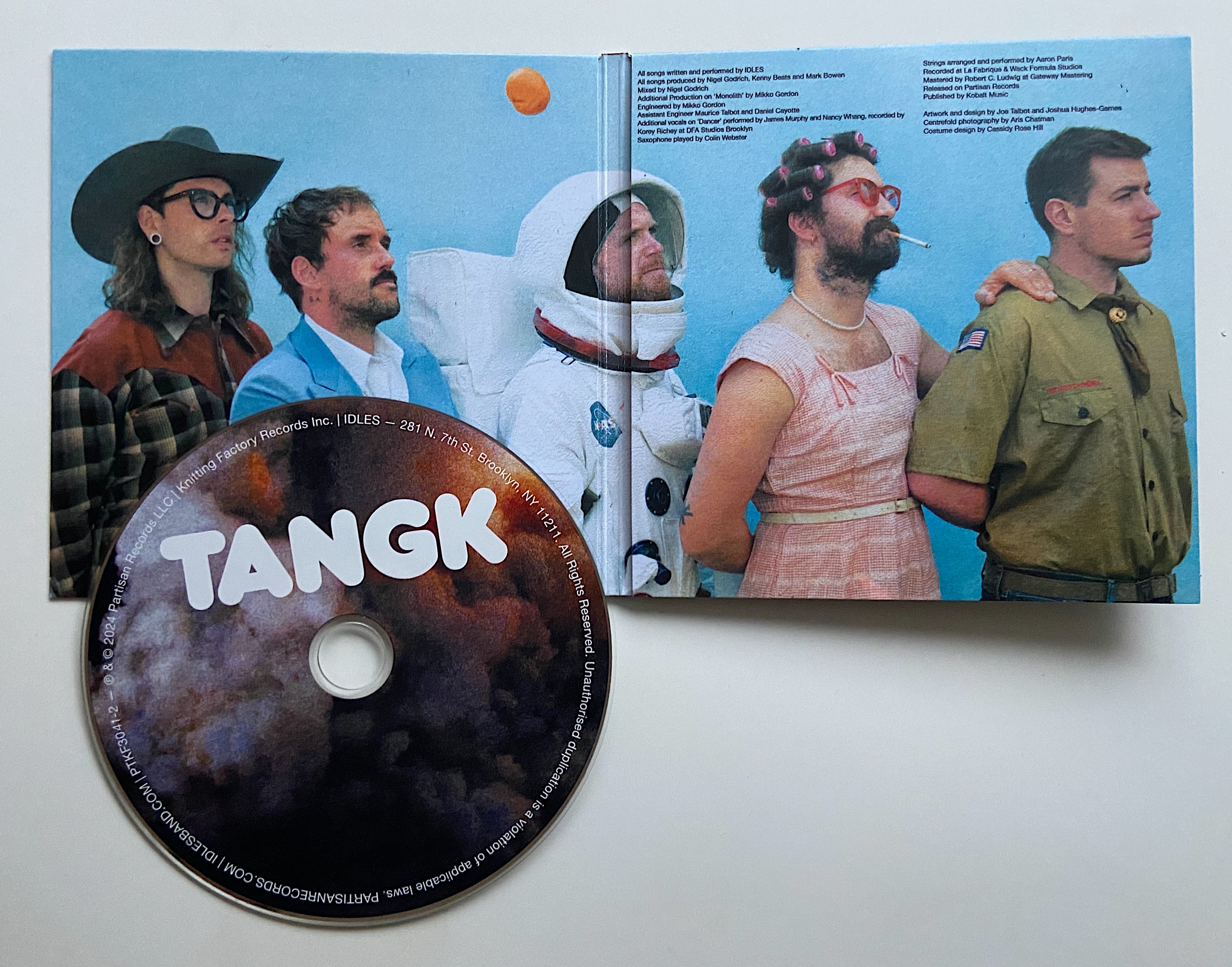 „Tangk” – Idles