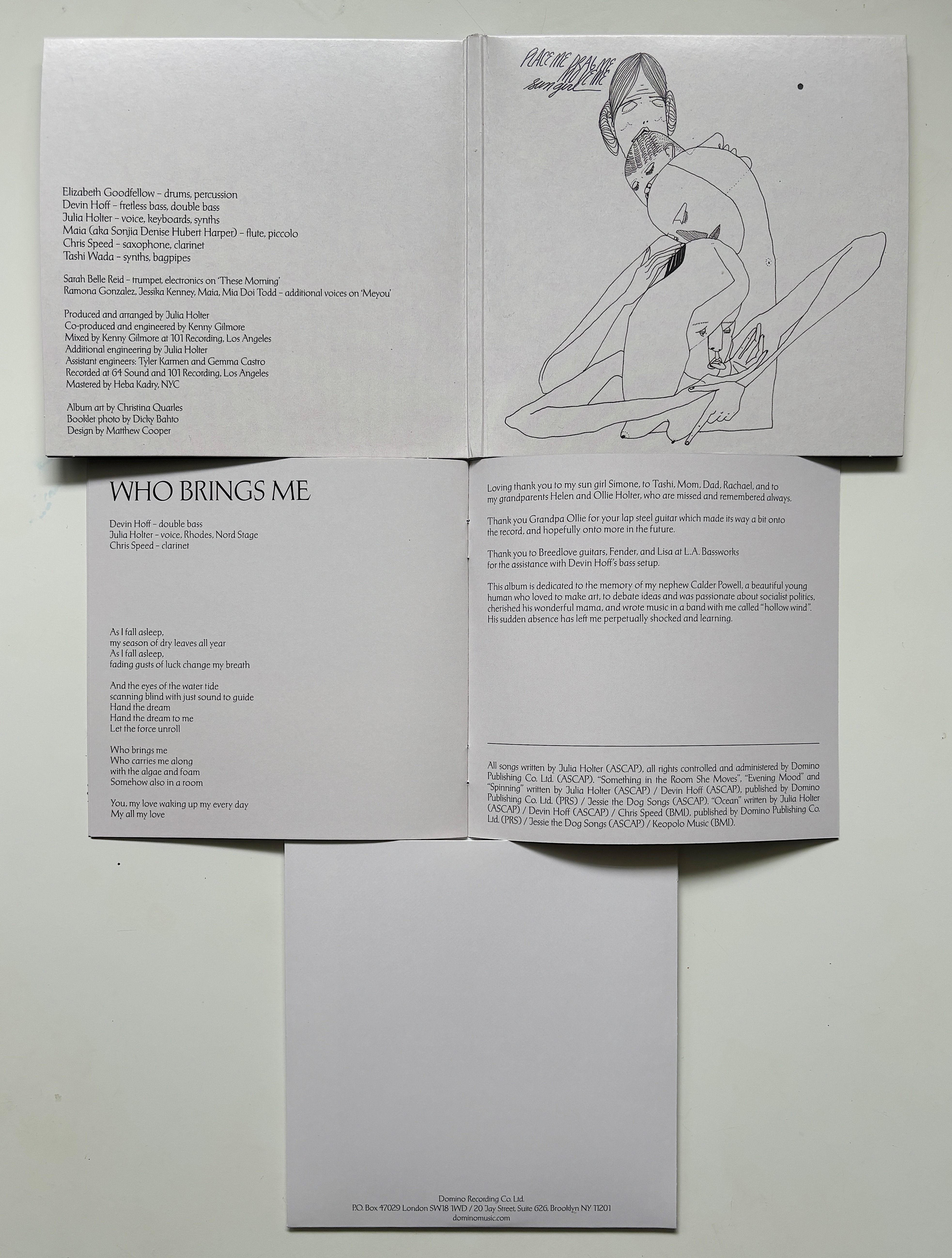 „Something in the Room She Moves” – Julia Holter