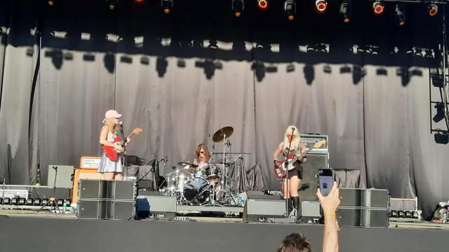 OFF Festiwal 2025, dzień drugi