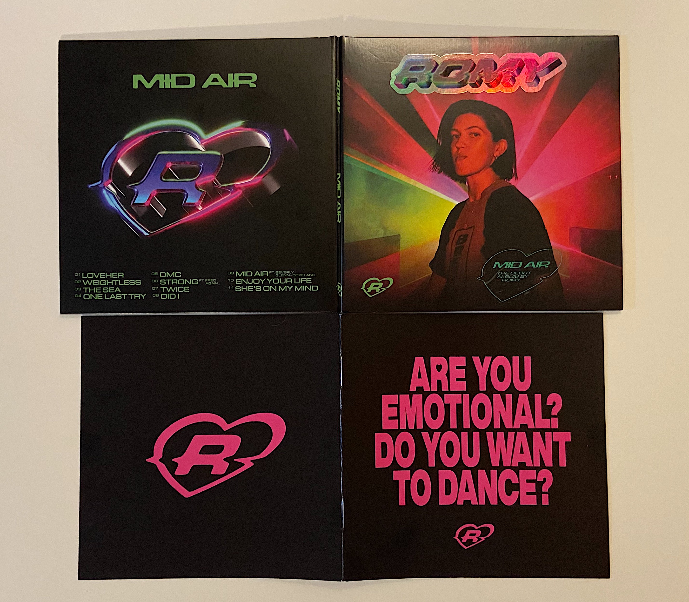 „Mid Air” – Romy