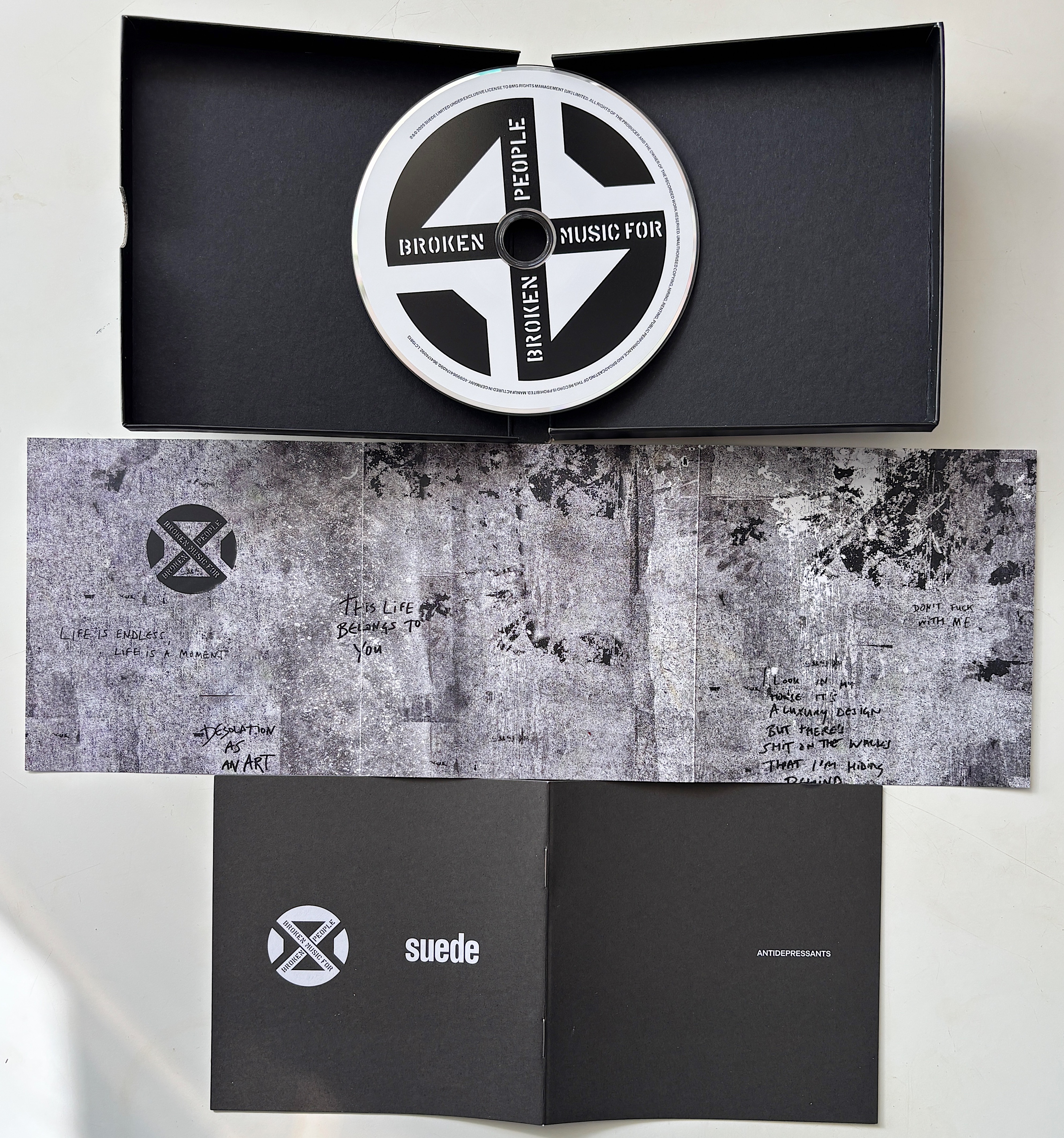 „Antidepressants” (deluxe) – Suede