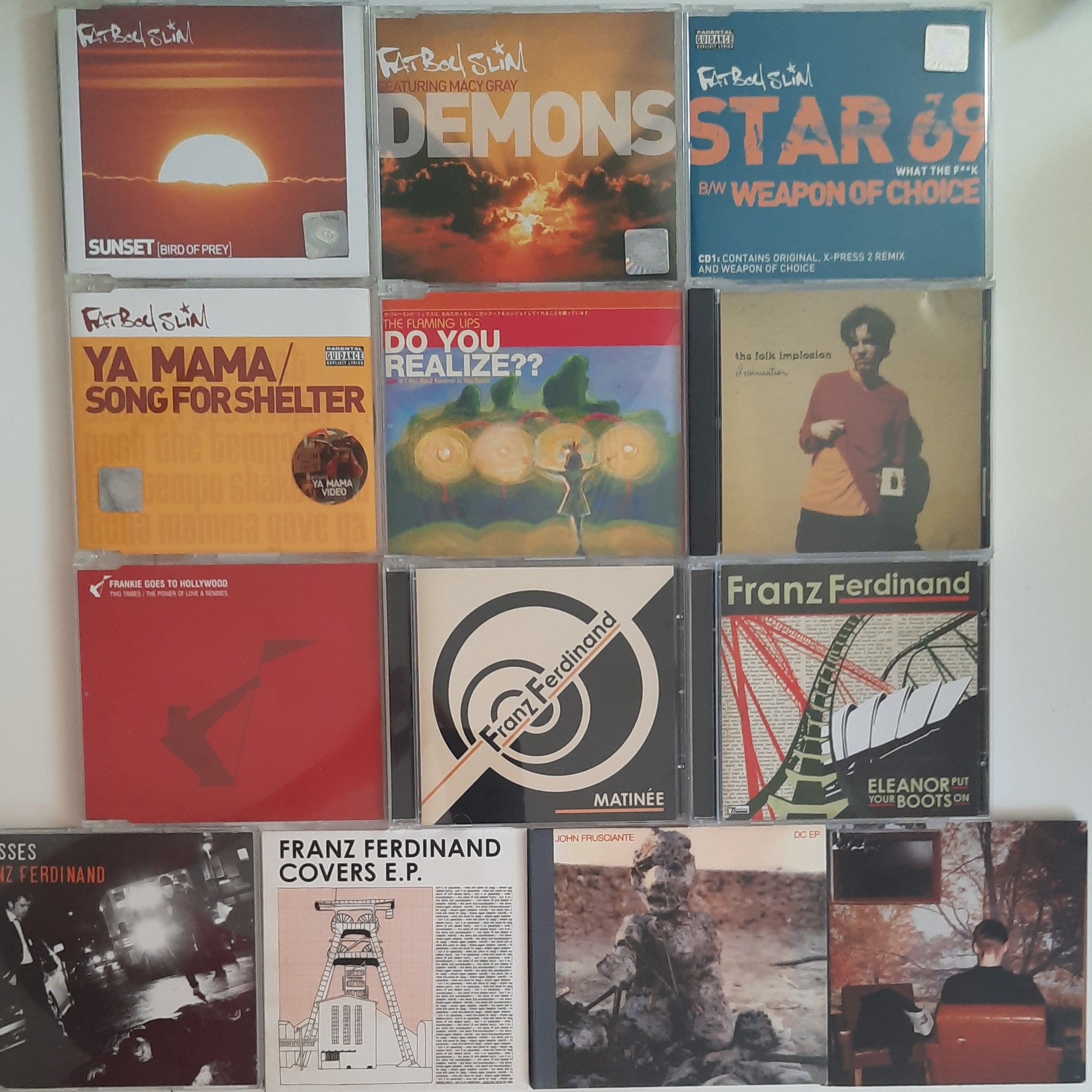 Single CD na literę F